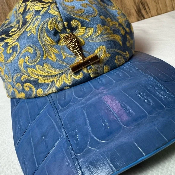 Mauri Gobelin Fabric & Alliagtor Hats - Picture 4 of 9